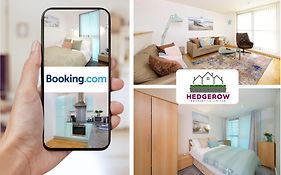 Last-Minute Specials On Chic 2-Bed, 2-Bath City Center Loft By Hedgerow Ltd